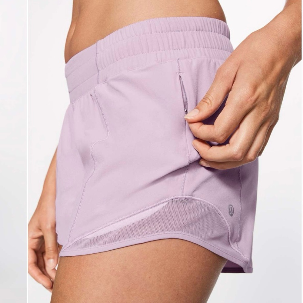 Lululemon Hotty Hot Low Rise 4”
